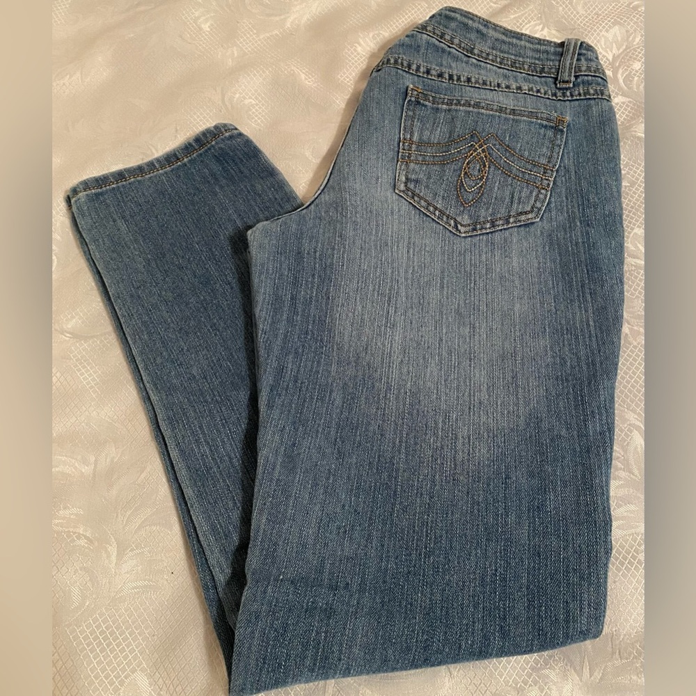 Classic Blue Denim Jeans. Size 7